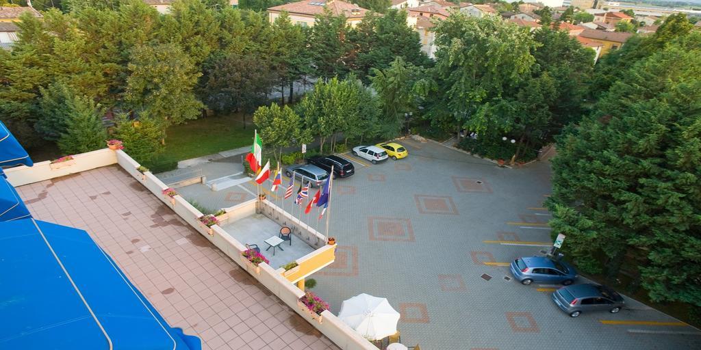 Valdenza Hotel Campegine Zewnętrze zdjęcie