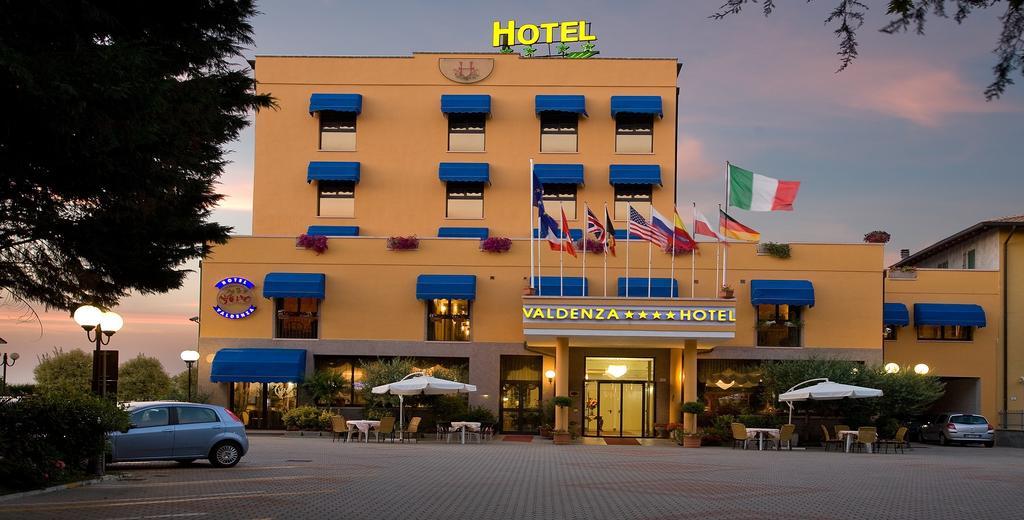 Valdenza Hotel Campegine Zewnętrze zdjęcie