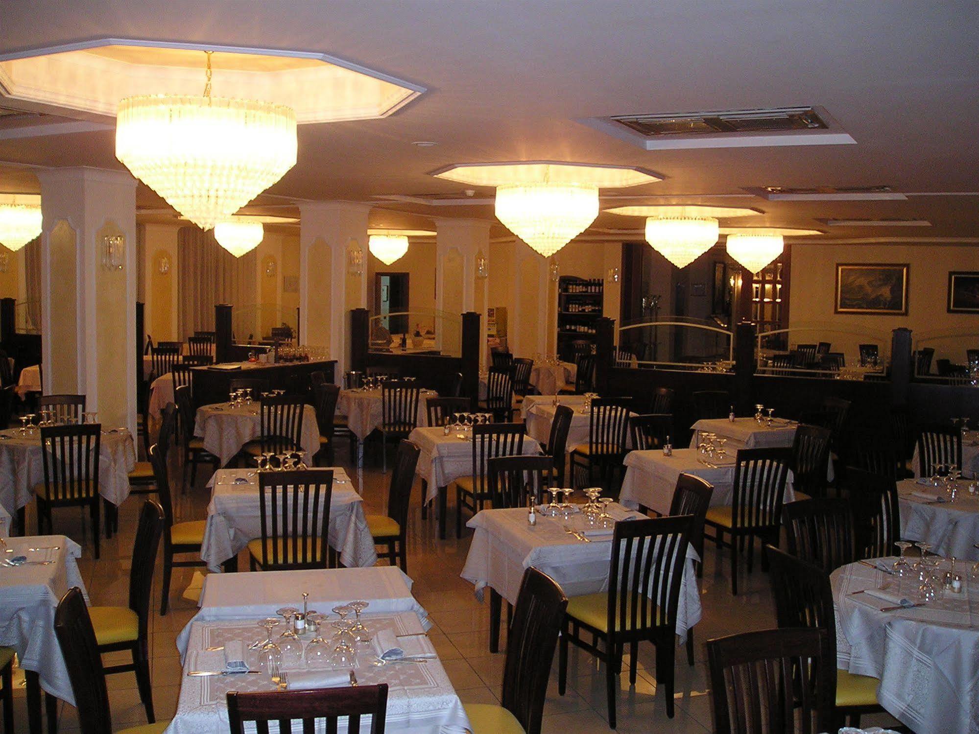 Valdenza Hotel Campegine Zewnętrze zdjęcie