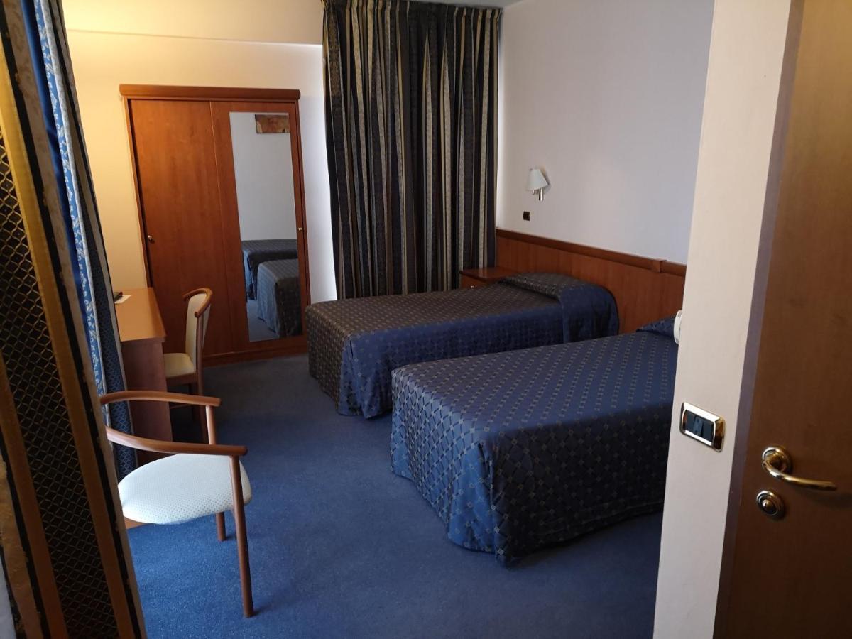 Valdenza Hotel Campegine Zewnętrze zdjęcie